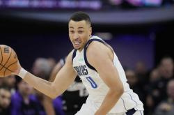 开云体育官网-独行侠后卫因进攻效率低下遭质疑，球队压力大增的简单介绍