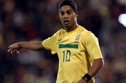 开云APP-世界杯之夜，利拉德持续制造杀伤，当篮球巨星闪耀足球舞台