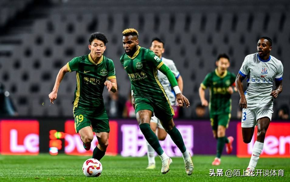 包含天津男篮力挽狂澜，突围冲刺积分榜前列的词条