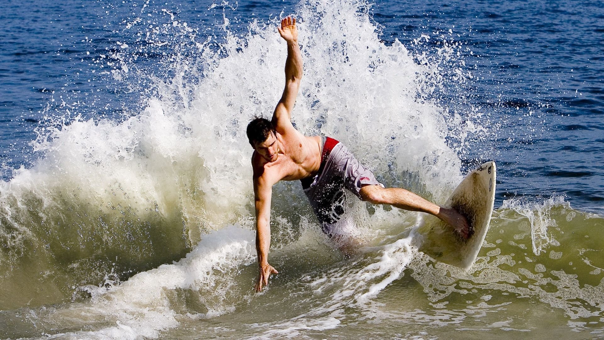 奇才强势晋级骑士,霍勒迪里程碑之夜铸就传奇