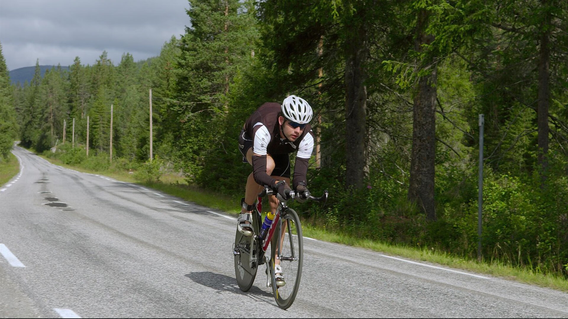 绿茵场外的总决赛之夜，德里赫特，稳定输出不掉线的防守艺术