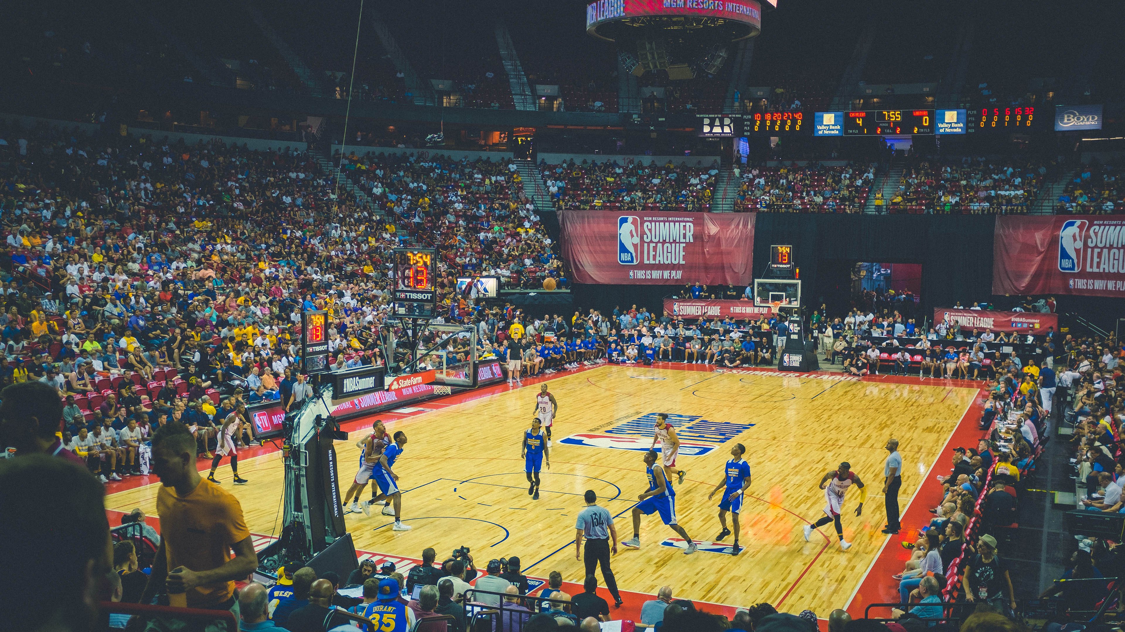 莫兰特一锤定音，快船爆冷广厦背后的悬念消亡之夜