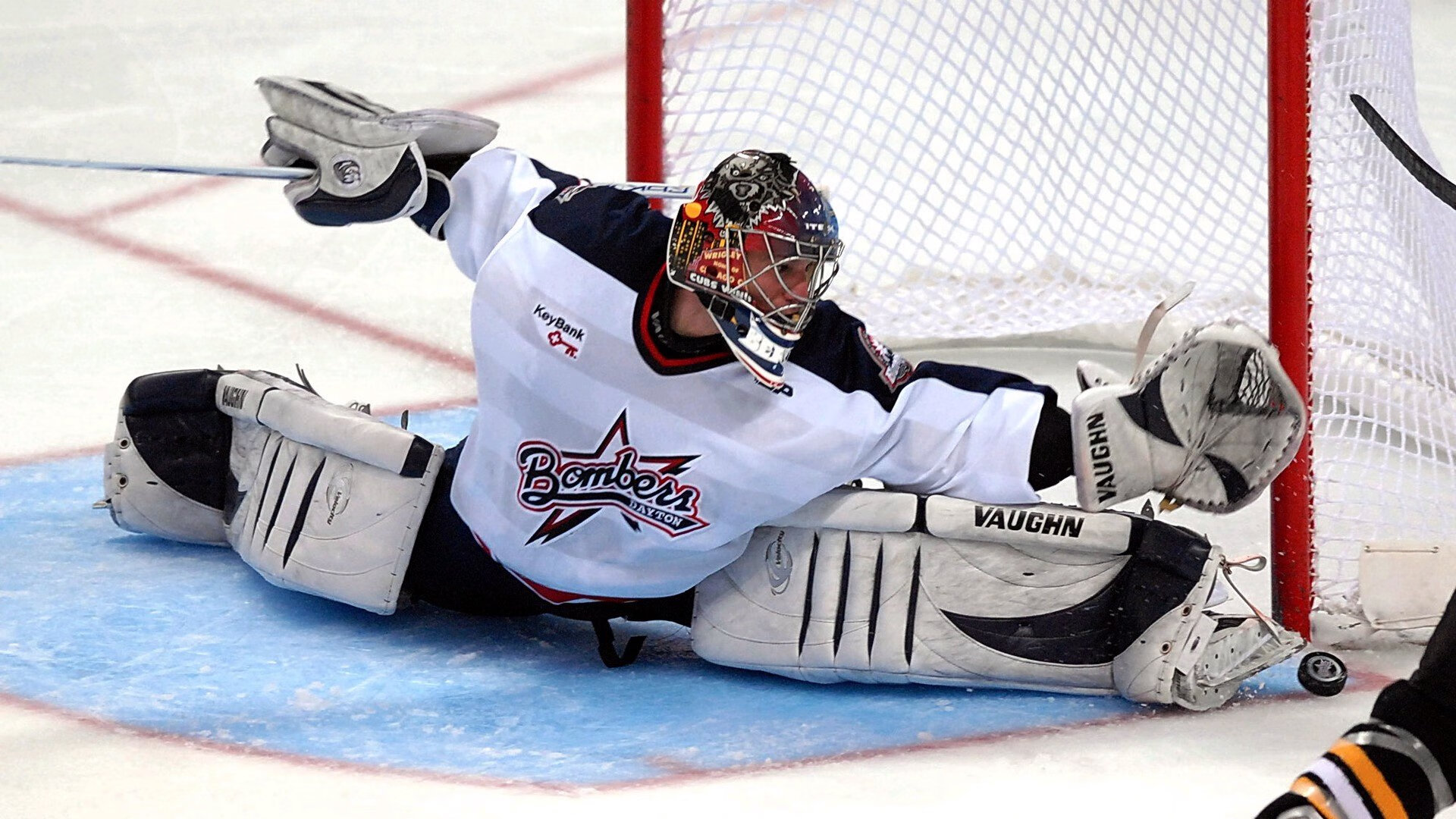 绝地反击，佩雷兹领衔迈凯伦上演史诗逆转，终结梅赛德斯王朝